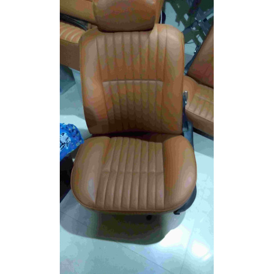 set covers for front seats and rear bench, including headrests