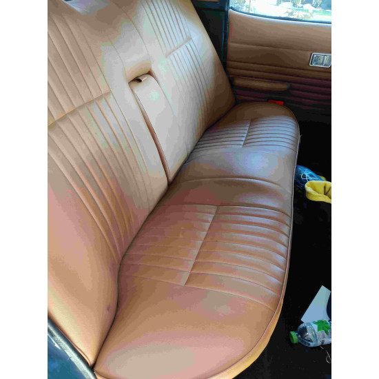 set covers for front seats and rear bench, including headrests