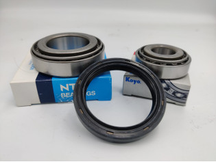 Complete set bearings and seals front wheels, Corona RT40 & RT80